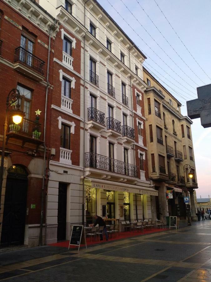 Principia Suites León Exteriér fotografie